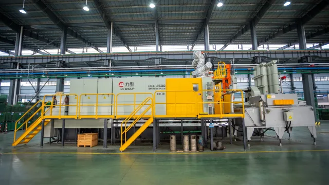 Cold-chamber die casting machine in the production hall